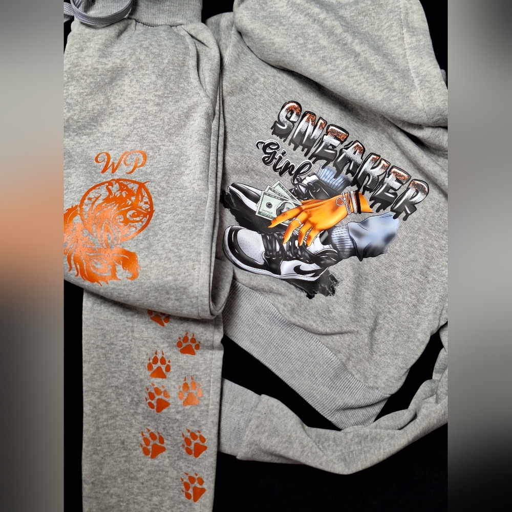 Ladies sweatsuit